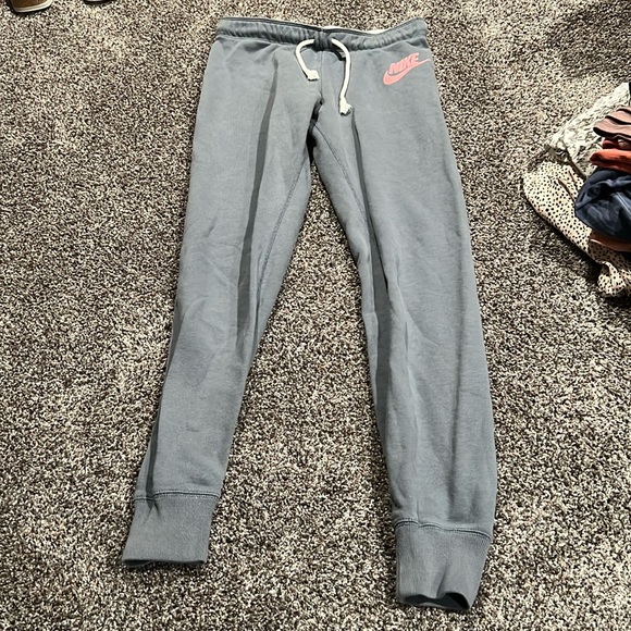 Vintage NIKE sweatpants - Picture 1 of 5